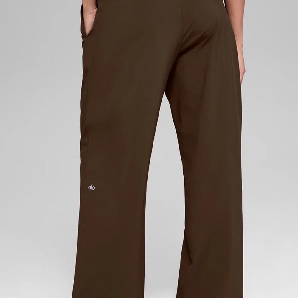 ALO Yoga Wide-Leg High-Rise Pants in Dark Brown - Picture 3 of 5